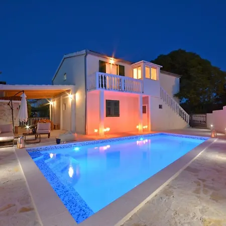 House With A Swimming Pool Pozorac, Trogir - 15565 Дом отдыха *